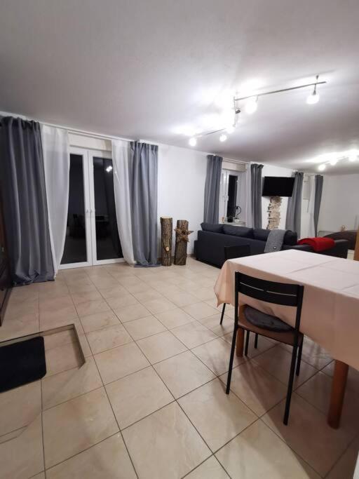 RAuszeit Apartment Nittendorf Ngoại thất bức ảnh
